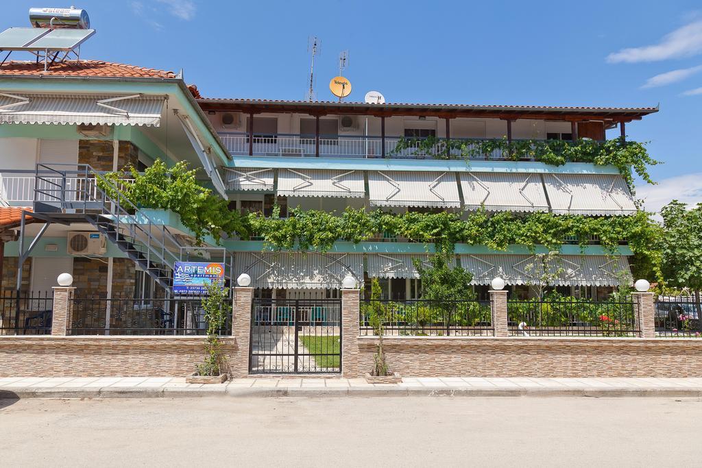 Artemis Apartments Паралия-Дионисиу Экстерьер фото