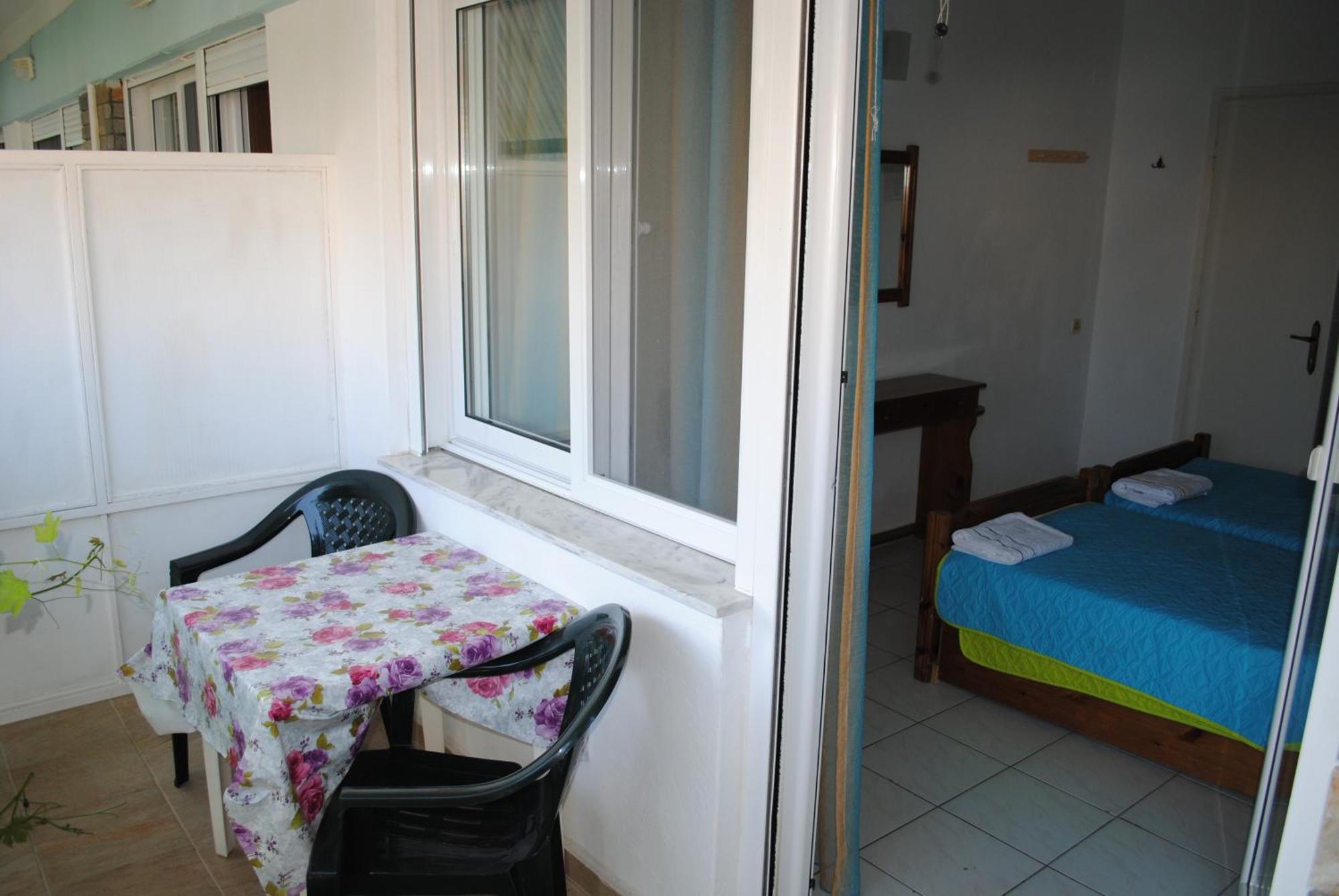 Artemis Apartments Паралия-Дионисиу Номер фото