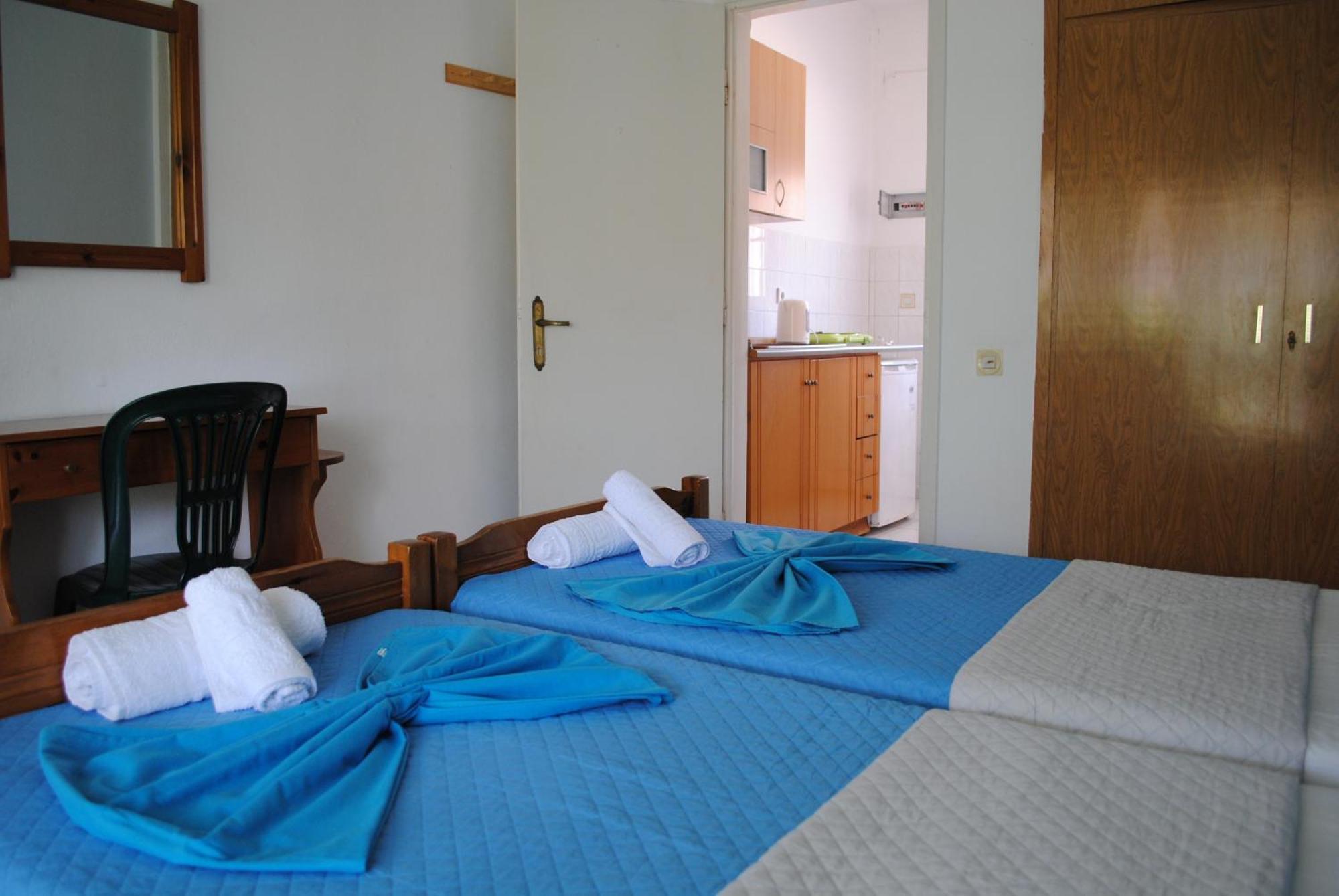 Artemis Apartments Паралия-Дионисиу Экстерьер фото