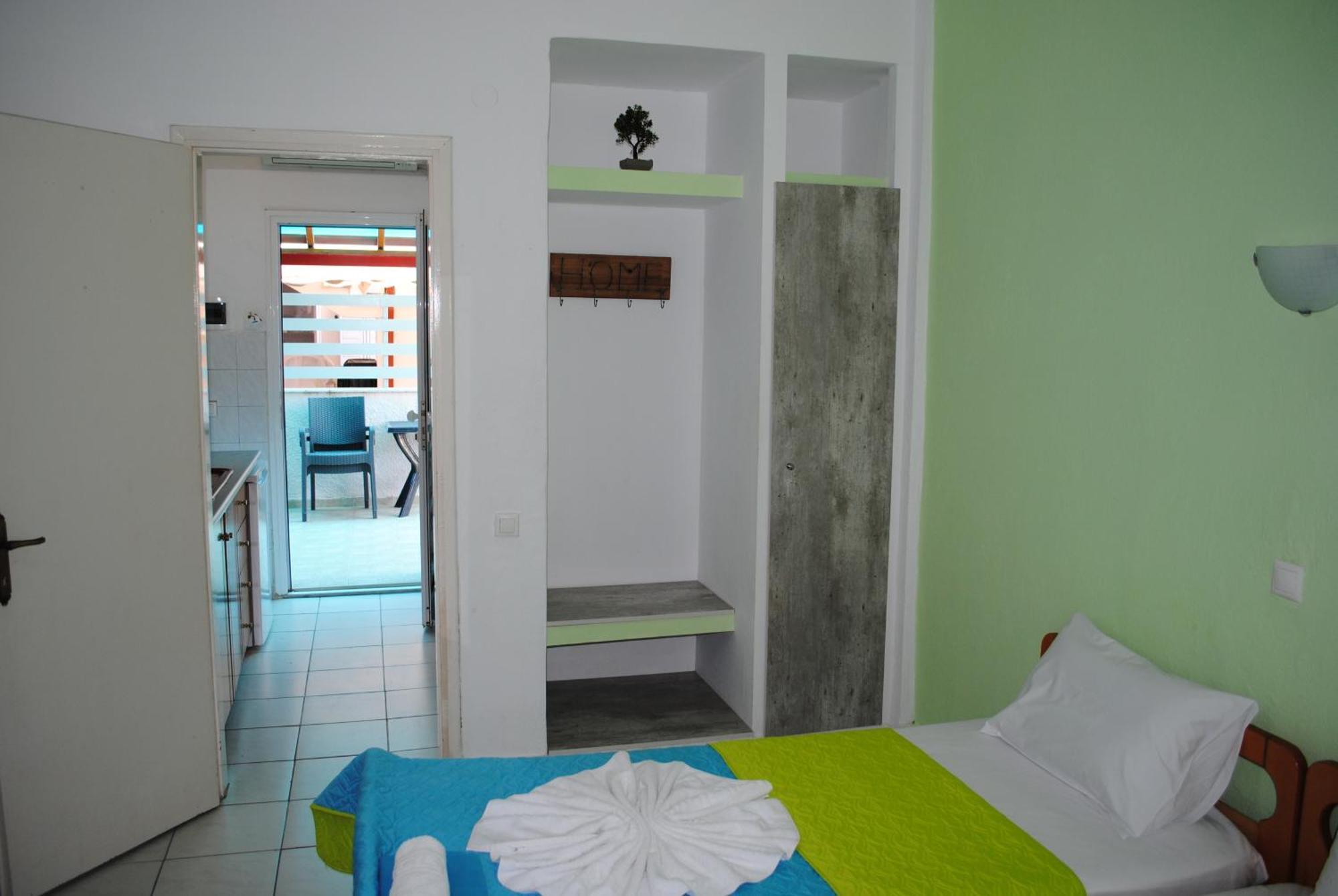 Artemis Apartments Паралия-Дионисиу Экстерьер фото