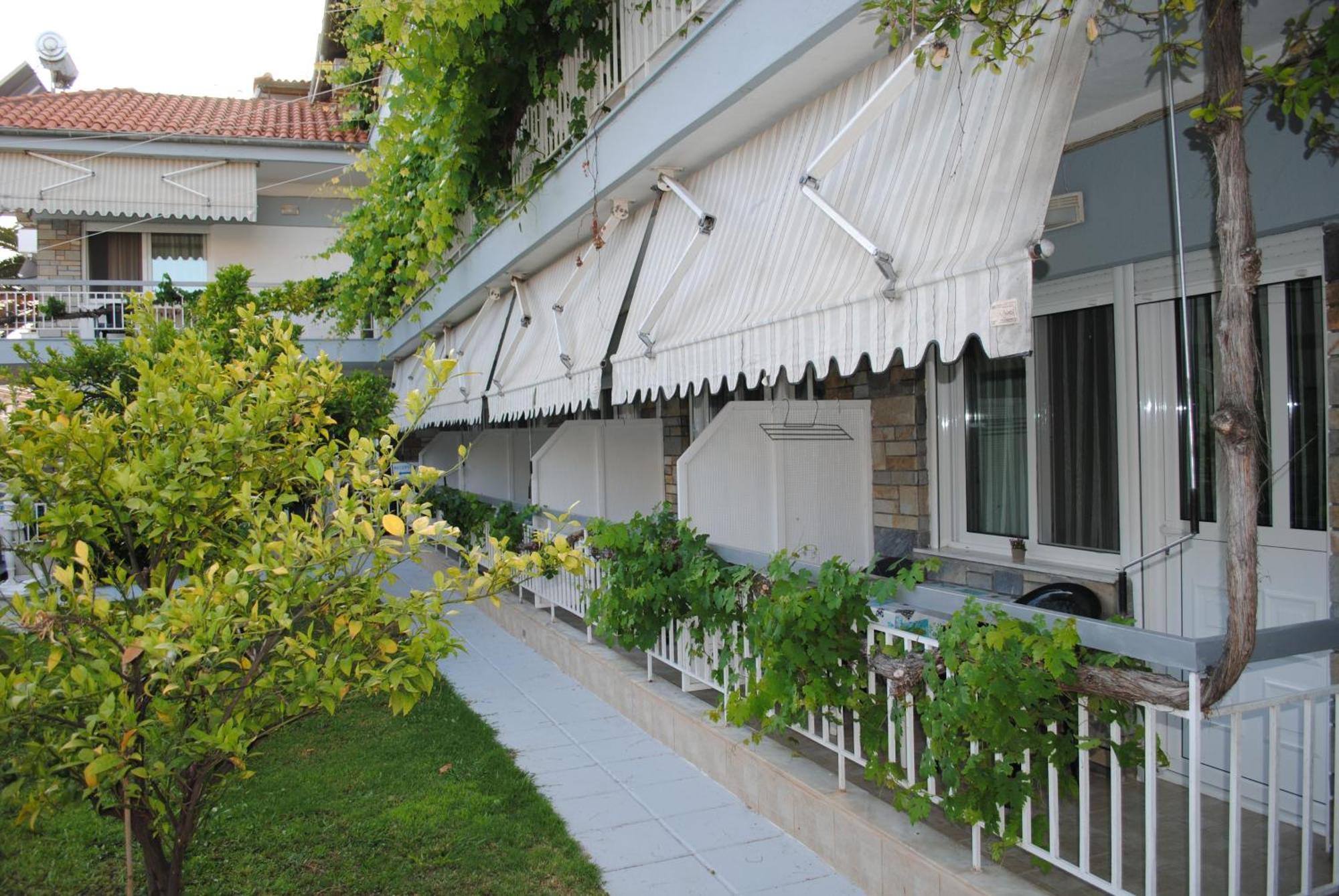 Artemis Apartments Паралия-Дионисиу Экстерьер фото