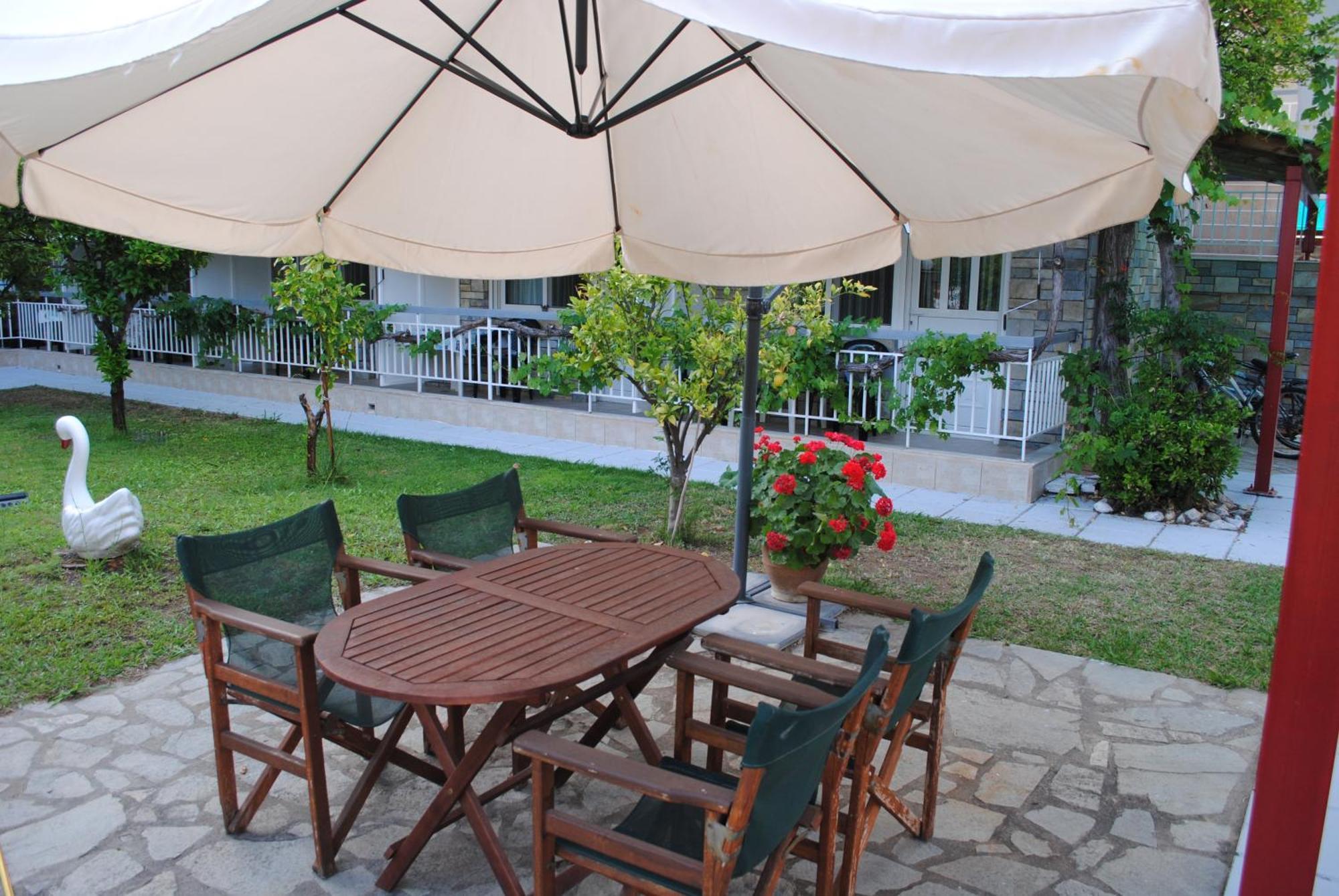 Artemis Apartments Паралия-Дионисиу Экстерьер фото