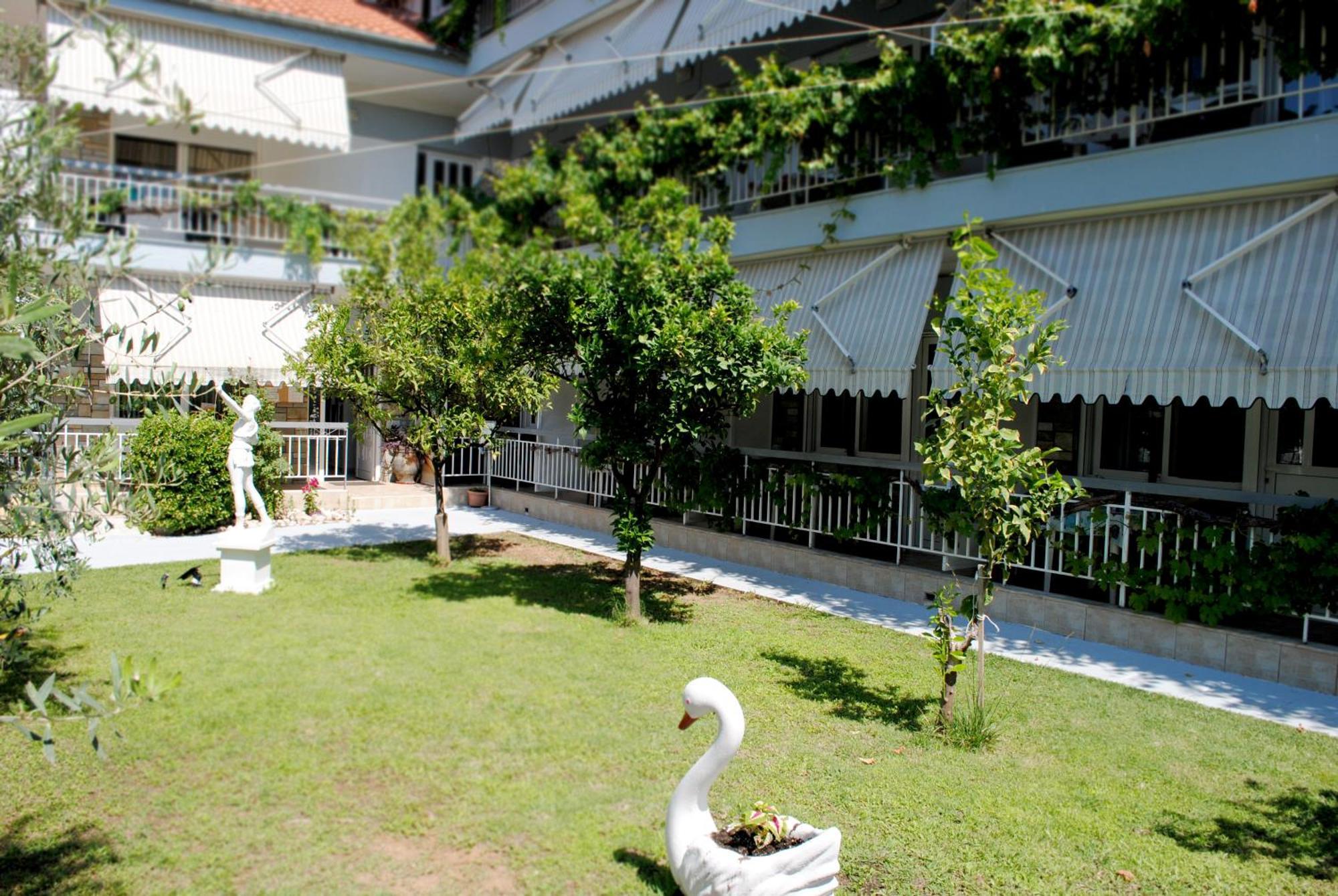 Artemis Apartments Паралия-Дионисиу Экстерьер фото